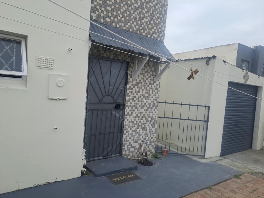 2 Bedroom Property for Sale in Algoa Park Eastern Cape